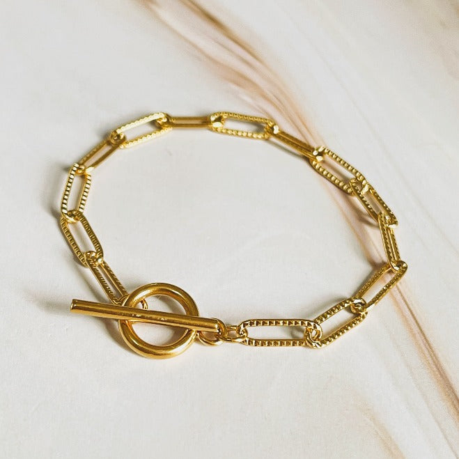 Cable + Toggle Lock Bracelet (7")