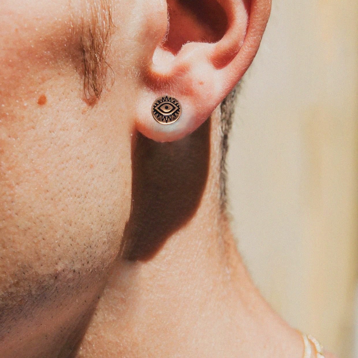 Eye of Horus Stud (Gold)