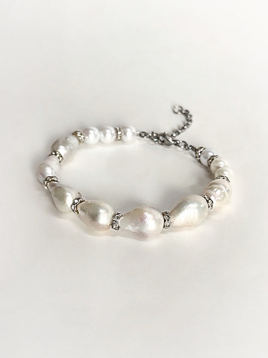CALEB®️ Baroque Pearl Bracelet