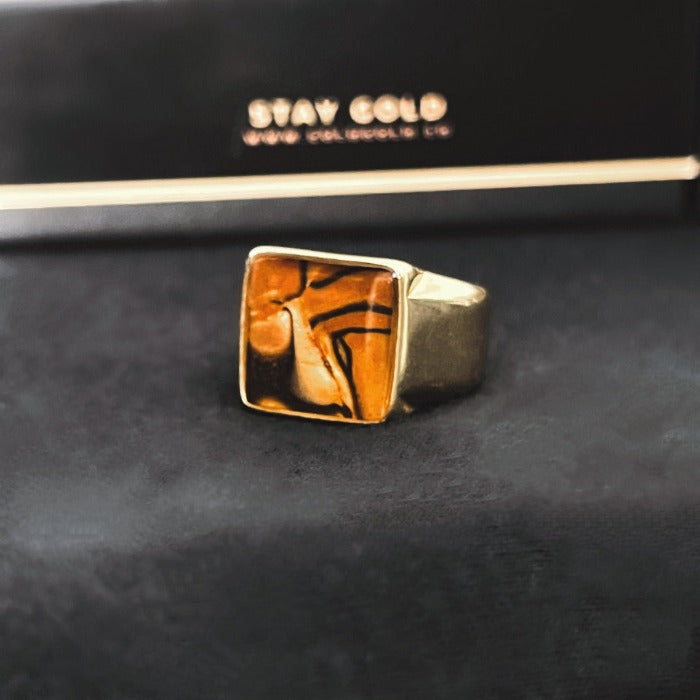 The classic Signet Ring gets a Resin art treatment inspired by the Carnelian stone. Pinky sizes are available for this design. Our rings are made with hypoallergenic stainless steel that goes through high quality Gold PVD plating to ensure your piece lasts up to two years of no fading. Cold Gold Philippines.