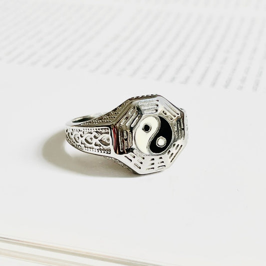 Yin Yang Ring